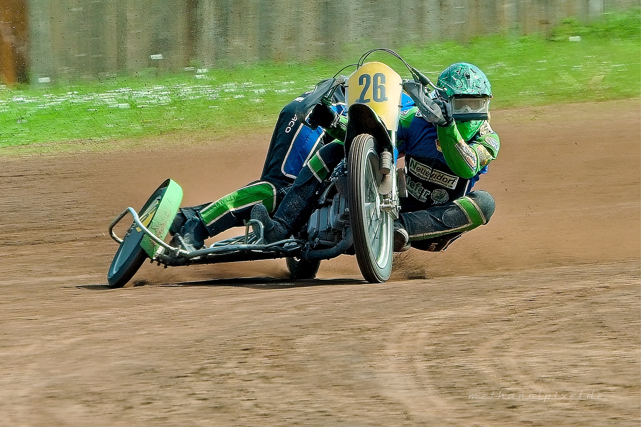 ILCE 7M4   A7405362 2048